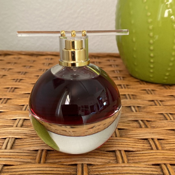 New Edu perfume Shanghai in original gift box - Picture 2 of 7